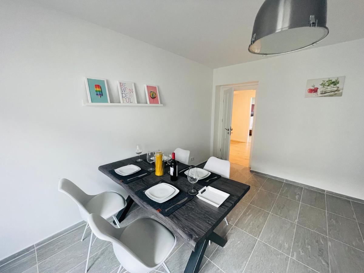 Modern * Zentral * Netflix * Arbeitsplatz Apartment Wuppertal Bagian luar foto